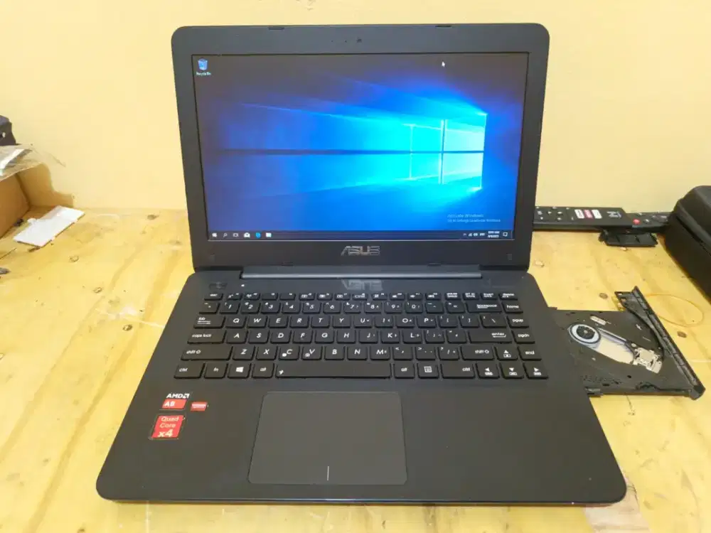 Asus x455ya Amd A8 gen 7 radeon r5 second