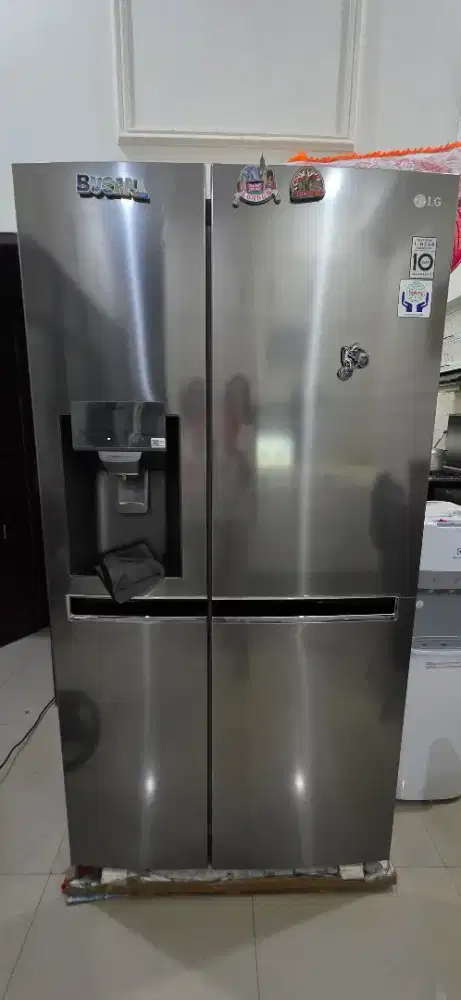 Kulkas LG, pembuat es batu