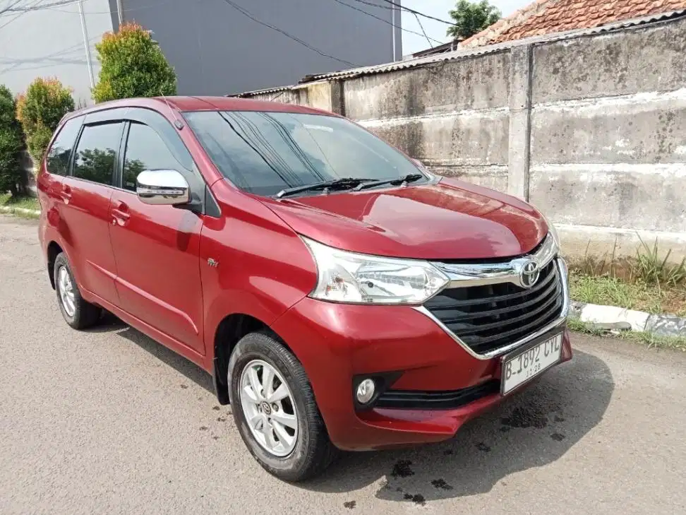 Avanza G Matic 2016 merah cukup 2 juta