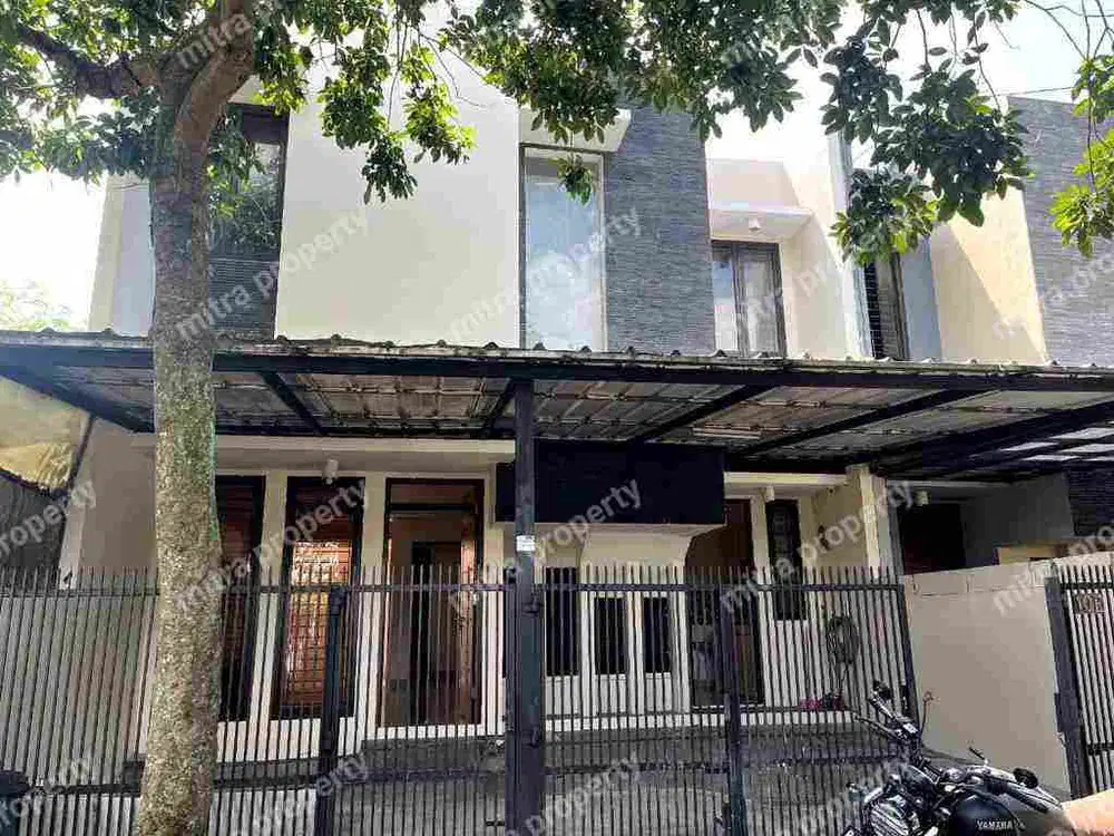 RUMAH ASRI TERAWAT SIAP HUNI  DEKAT TOL DI BINTARO