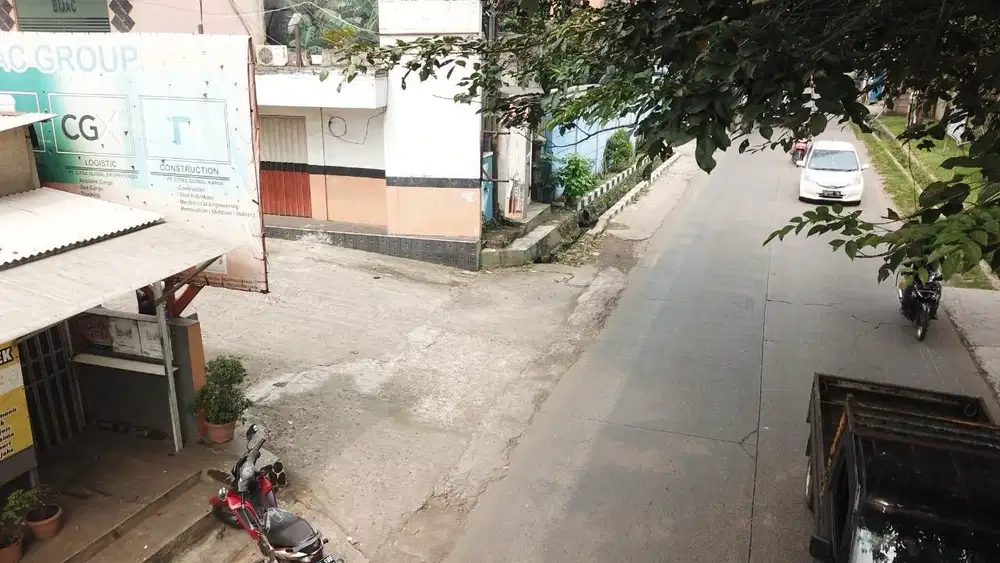 Dijual gudang jalan utama