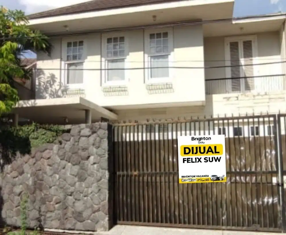 Jual Rumah 2  lt   simpang Darmo Permai Selatan