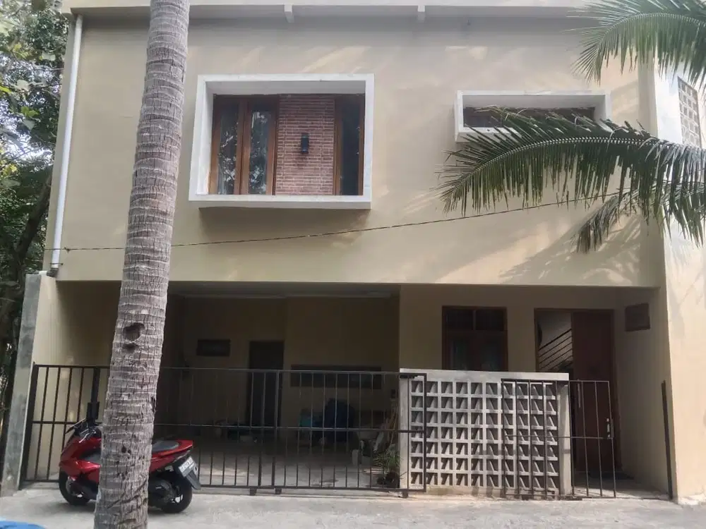 Rumah Tinggal 2 Lantai Semi Furnish Lokasi Balecatur Gamping Sleman