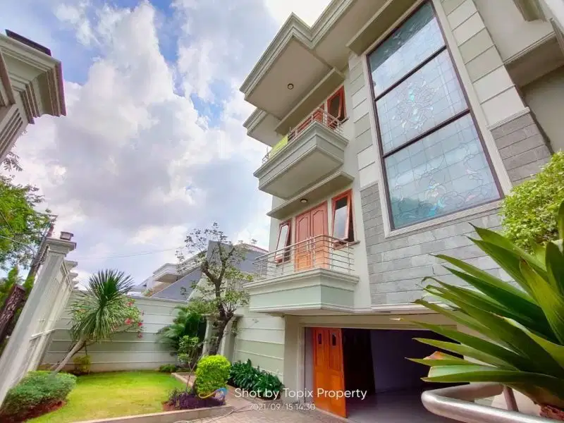 Rumah Mewah 3 Lantai Murah Strategis Di Duren Sawit Jakarta Timur