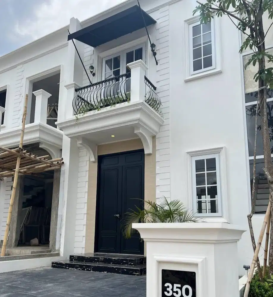 Townhouse Mewah Style American classic Di Rempoa,Tangerang