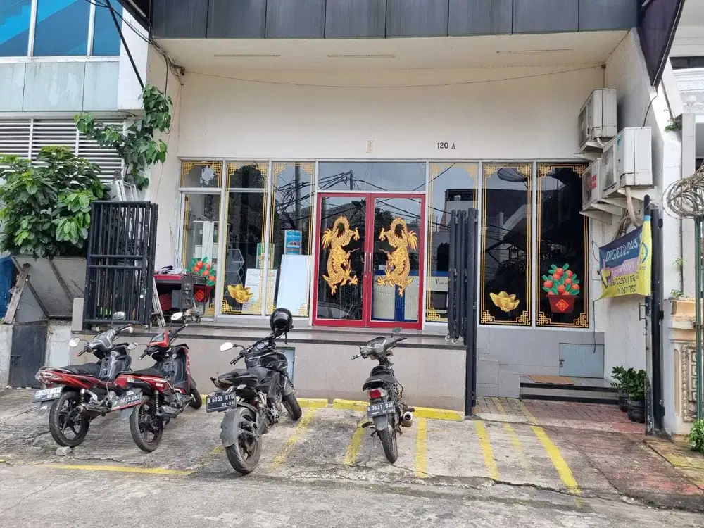 Ruko Gandeng Di Pluit Kencana