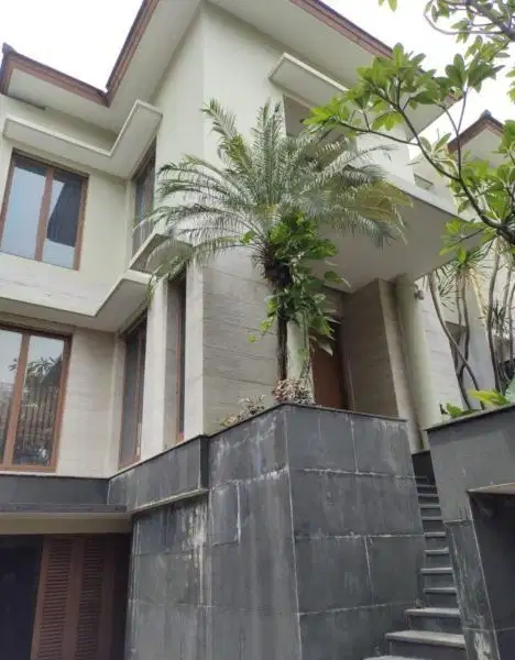 Rumah Mewah Strategis Di Kawasan Elite Mega Kuningan Jakarta Selatan