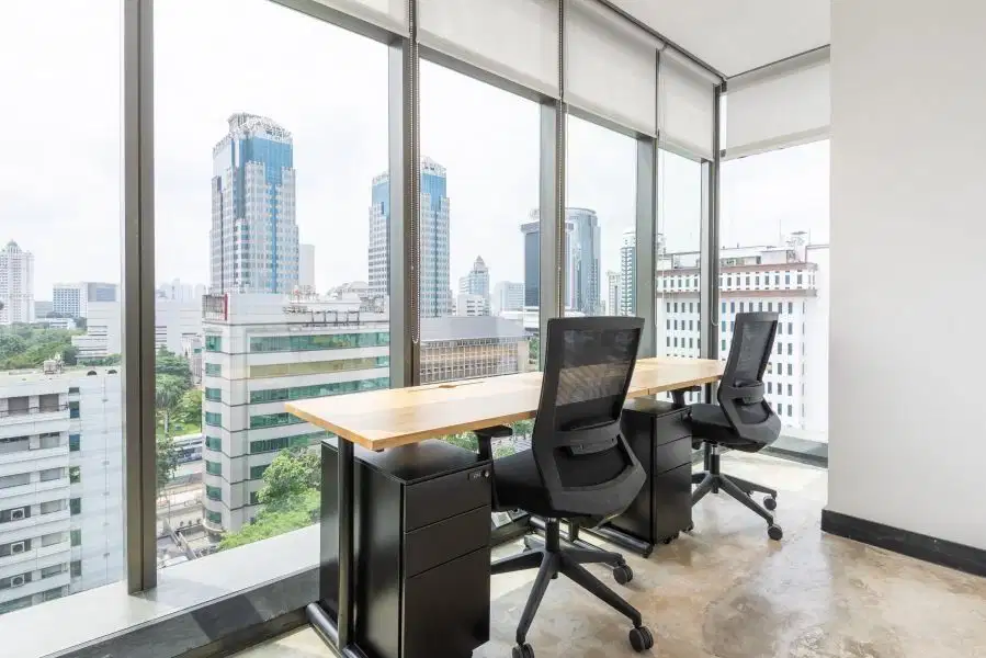 Ruang kantor pribadi sesuai kebutuhan unik bisnis Anda di Regus JB Tower