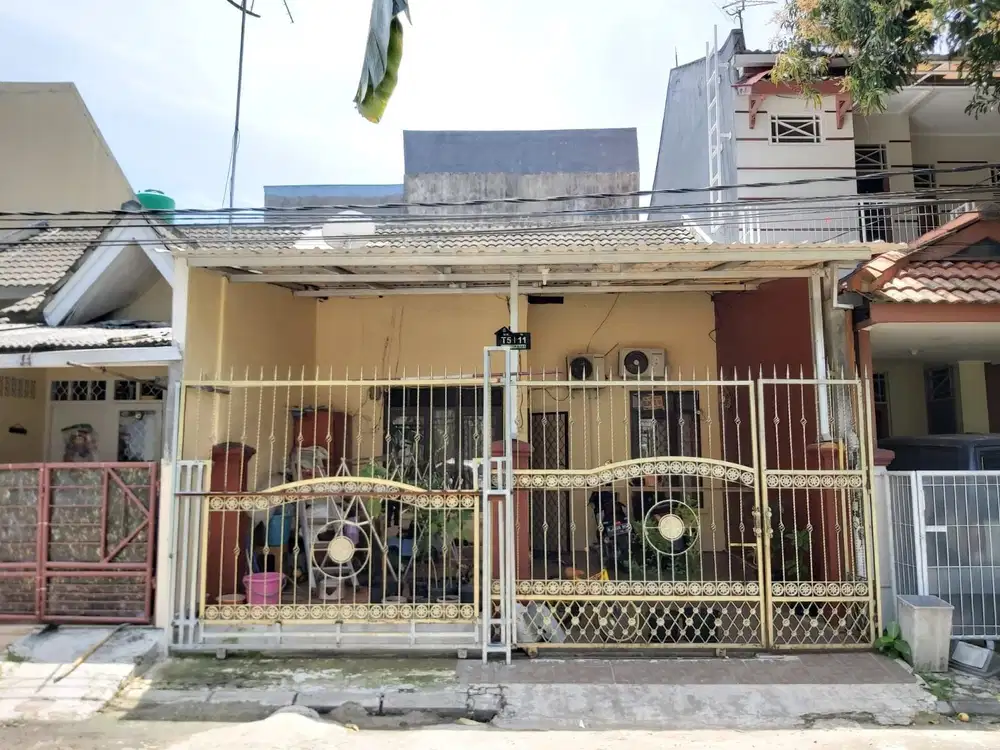 Dijual Rumah Strategis di Nusa Loka Dekat Pasar Modern BSD J-20967