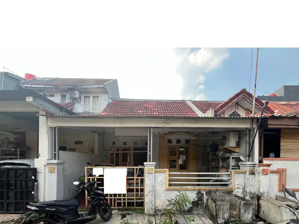 Rumah Hadap Selatan 3 Menit ke RS. Taman Harapan Baru Siap KPR J-34613