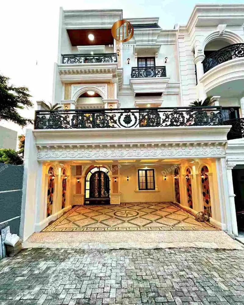 RUMAH MEWAH SIAP HUNI DALAM TOWNHOUSE PINGGIR JALAN UTAMA JAGAKARSA