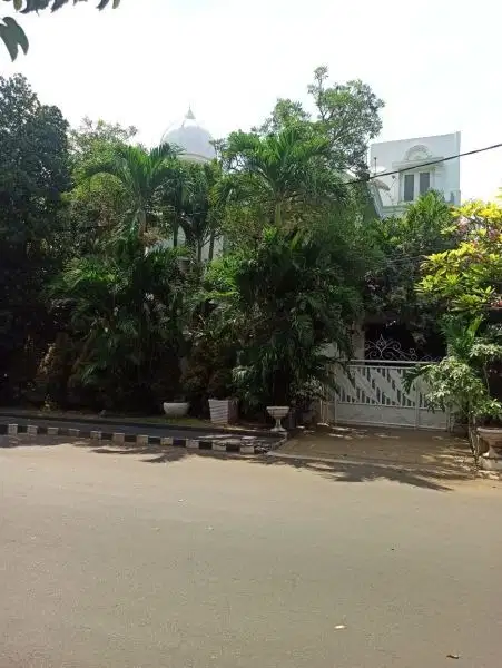 Rumah Mewah Luas Dan Asri Di Kawasan Elite Jaka Permai Kota Bekasi