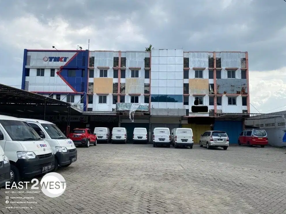 Disewakan Ruko Jalan Raya Tangerang Cimone Tangerang Ex Kantor Bank Kondisi Terawat Lokasi Ramai Sangat Strategis Cocok Untuk Semua Usaha