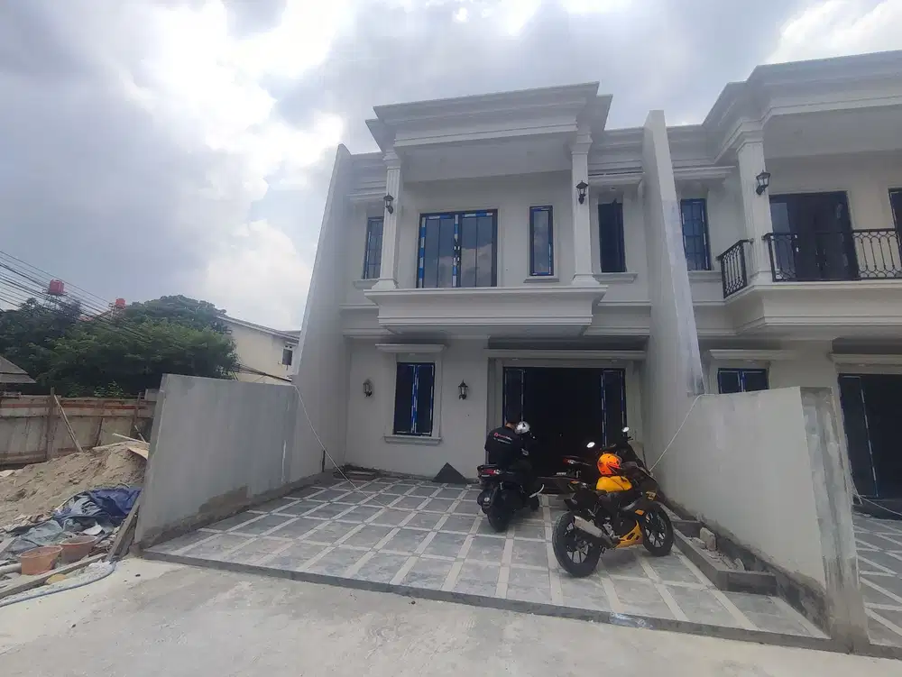 Rumah 2 Carport 11 Menit ke RS Mitra Keluarga Cibubur Siap KPR J-30477