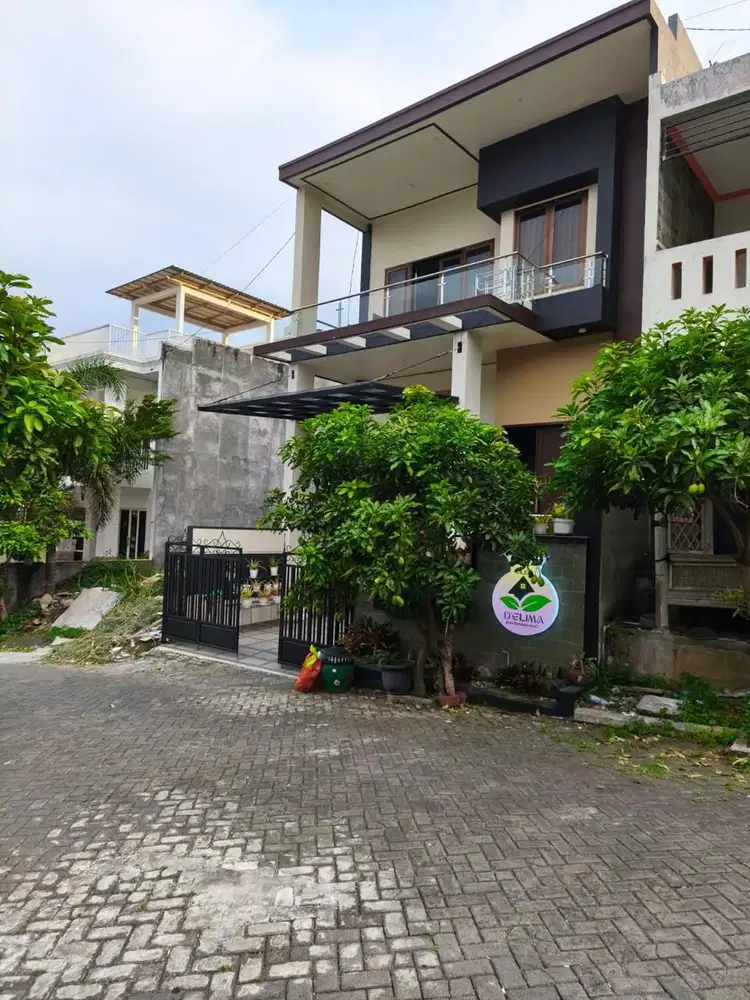 RUMAH EXCLUSIVE DI BATU ORO ORO OMBO