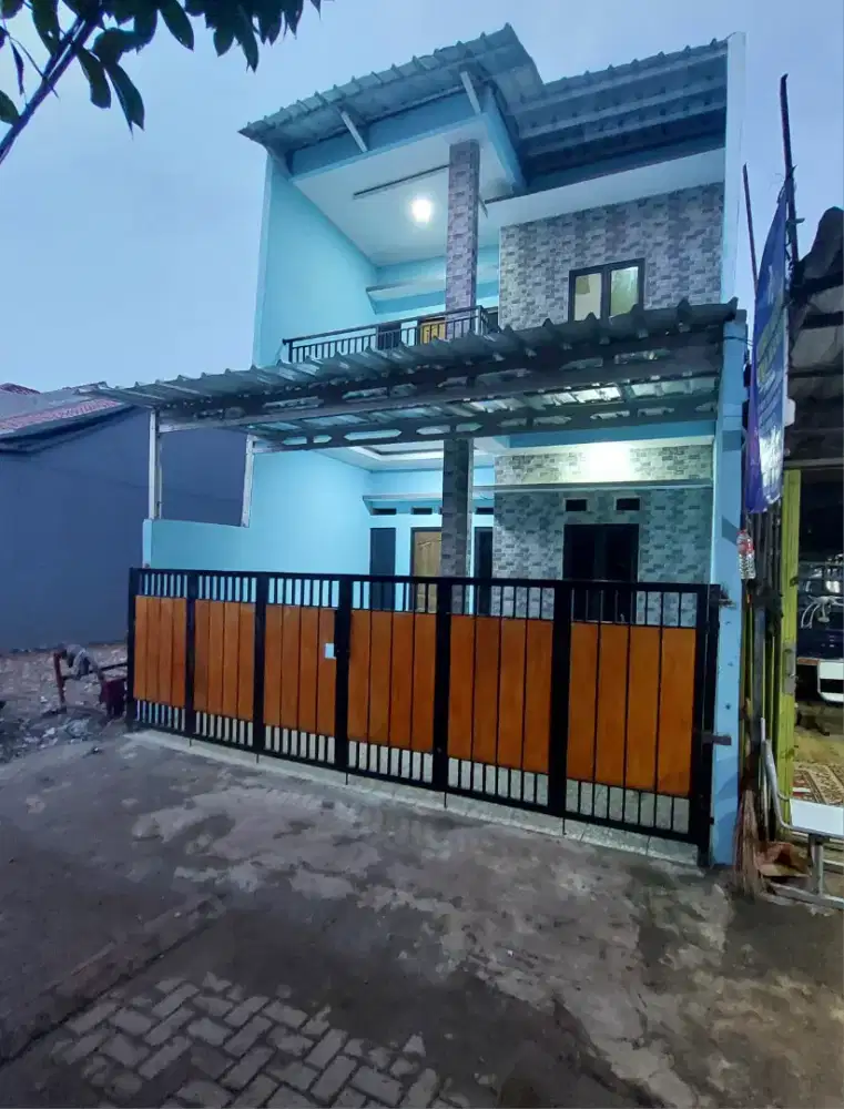 Rumah Tingkat Baru Strategis Perum Poris Harga Murah