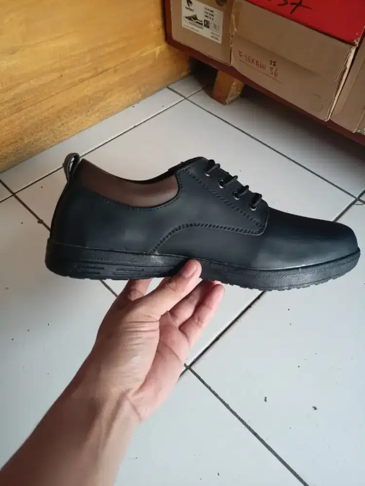 Ready stock sepatu pantofel kasual pria original harga murah