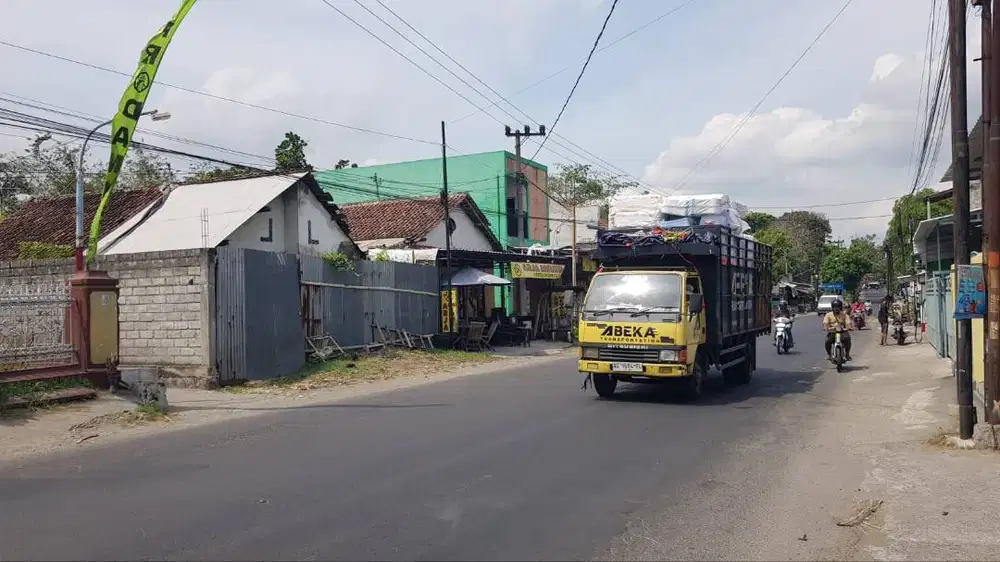 Dijual tanah 9ru pinggir jalan raya/Pesantren