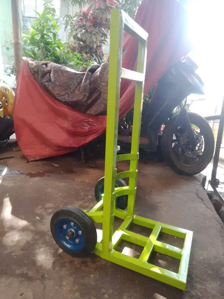 Jual troli barang cocok untuk angkut barang dan galon.