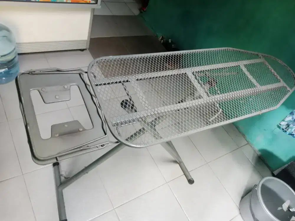 MEJA SETRIKA BESI KOKOH