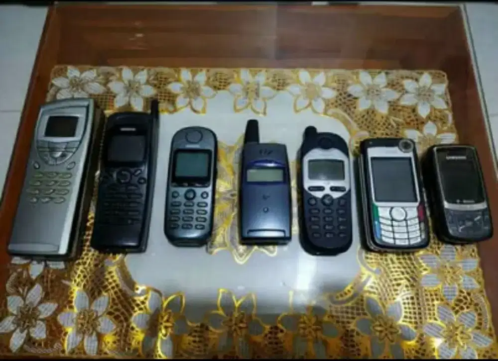 Jual Handphone Jadul (Antik).