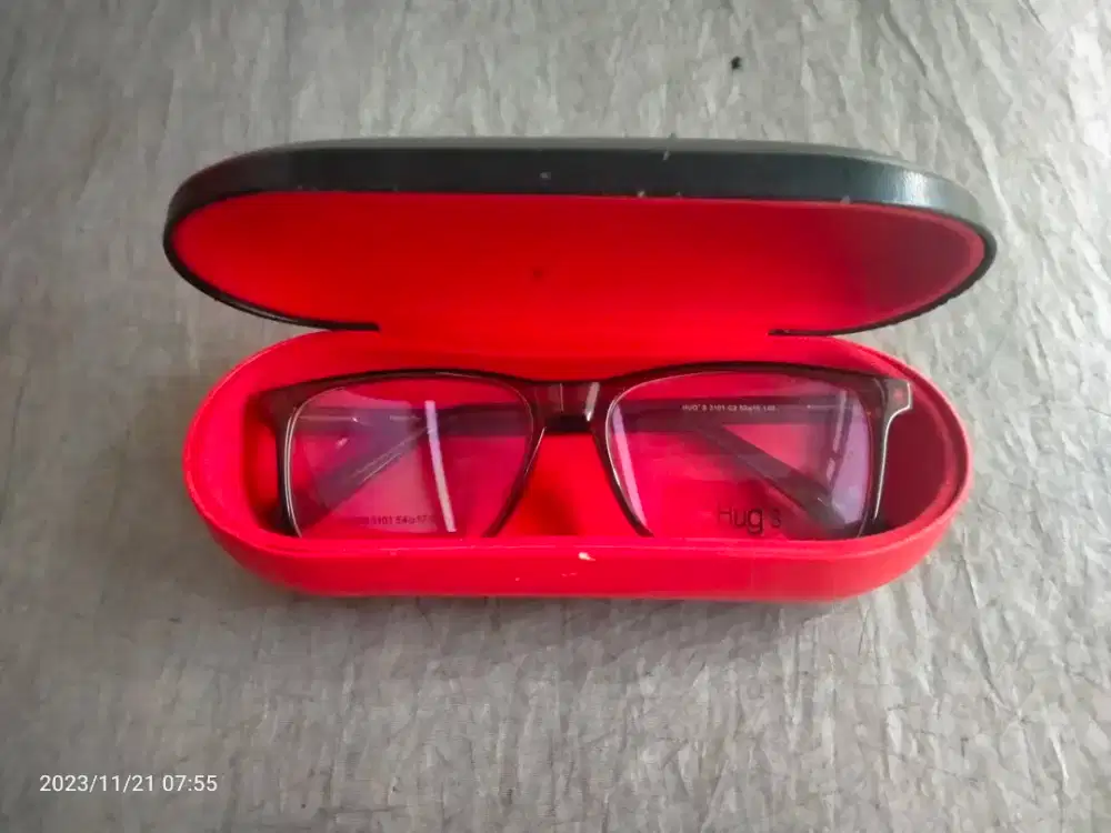 Frame full plastik Hug's