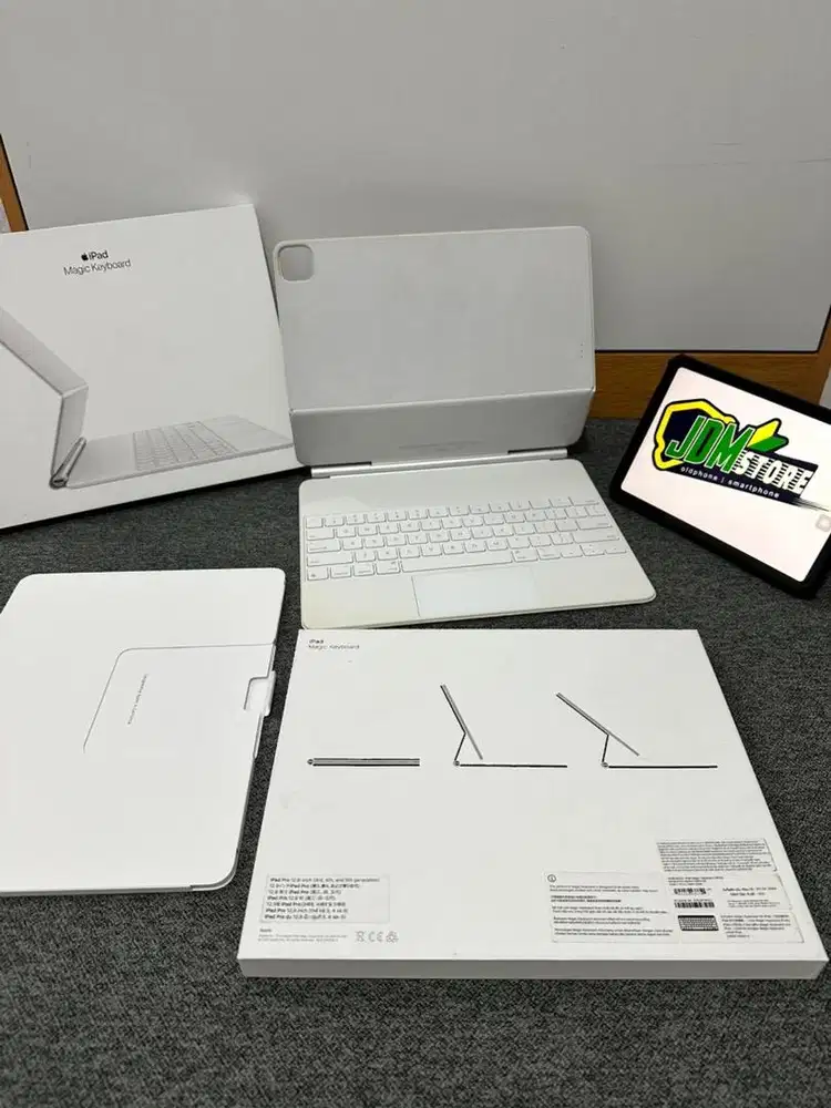 Apple Magic Keyboard Original iPad Pro 12.9 inch M1 M2