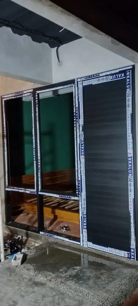 Pintu alumunium