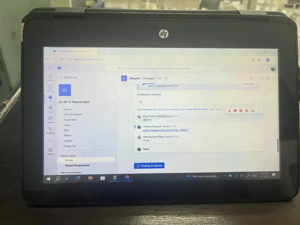 Laptop lipat & touchscreen HP