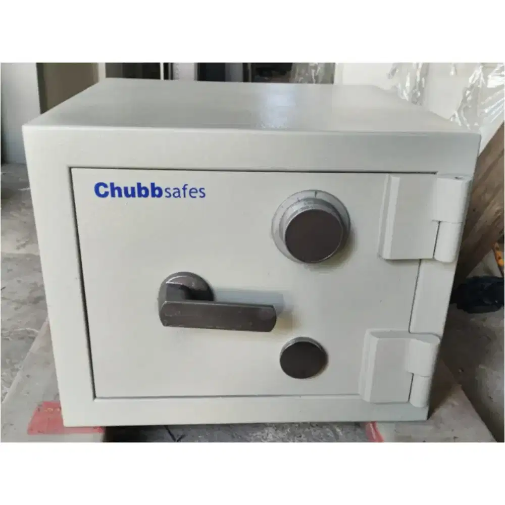 Brankas Chubb Model Tidur Brangkas Chubbsafes Second Tahan Api Safety
