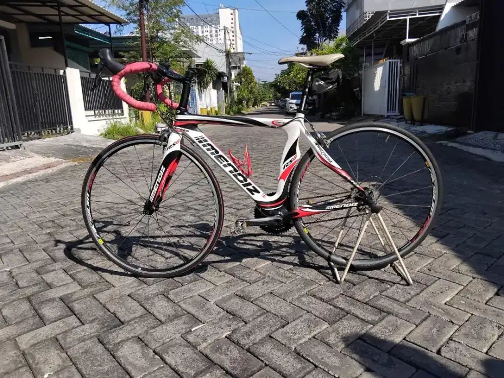 Sepeda Road Bike Mendiz Aero RS6 Carbon