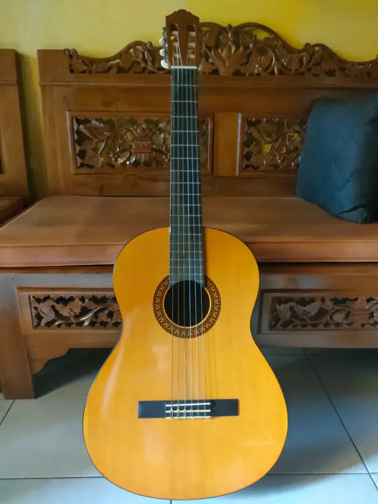 Gitar Yamaha C315