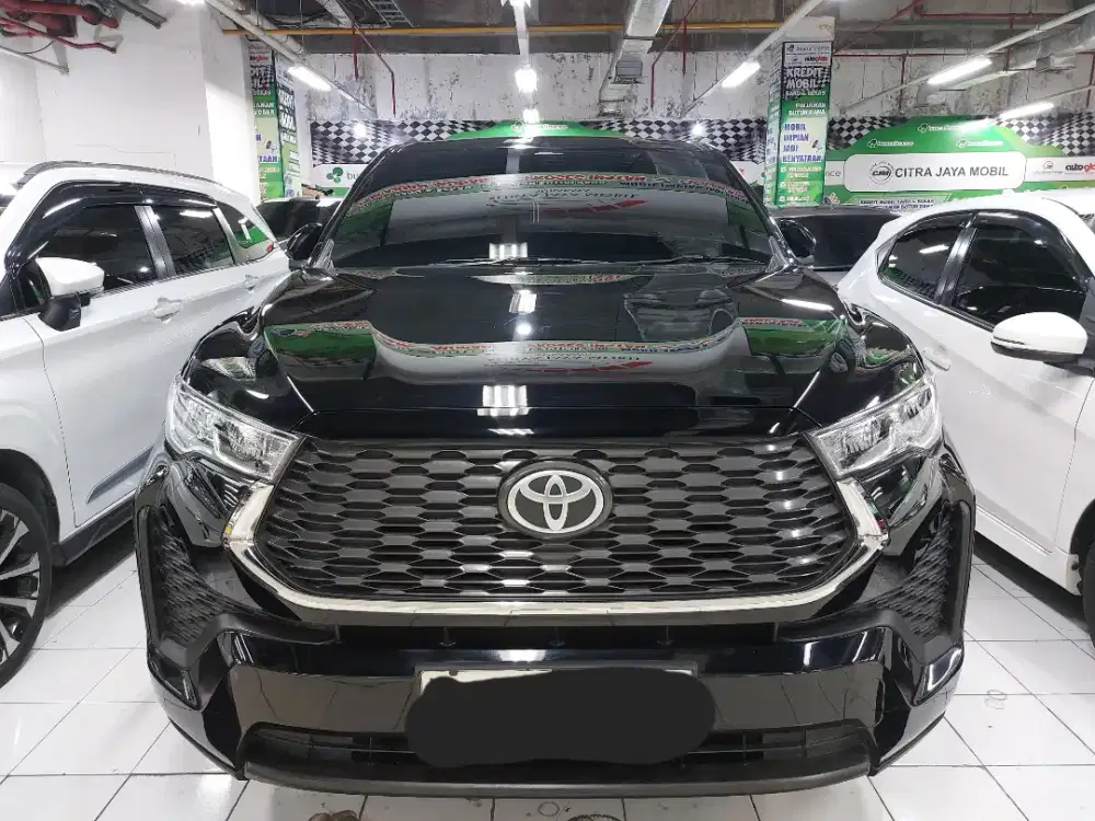 Innova Zenix 2.0 V A/T 2022