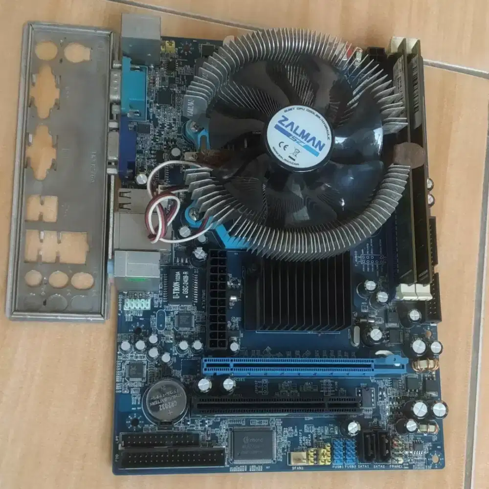 AMD Athlon II X2 270 + JW-A61M-D3 + Ram VGEN 4GB