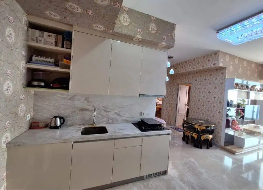 Dijual Apartemen Premium Mewah  The Peak Full Furnished Surabaya Pusat