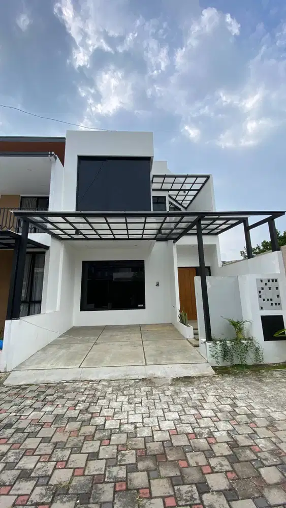Rumah 2 Lantai Royal Botanica Yasmin Bogor Barat. Transaksi Syariah