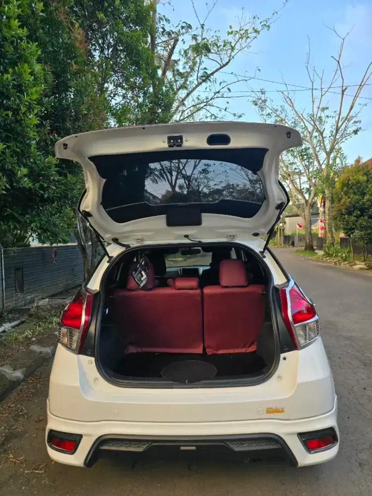 Di jual mobil Yaris TRD SPORTIVO