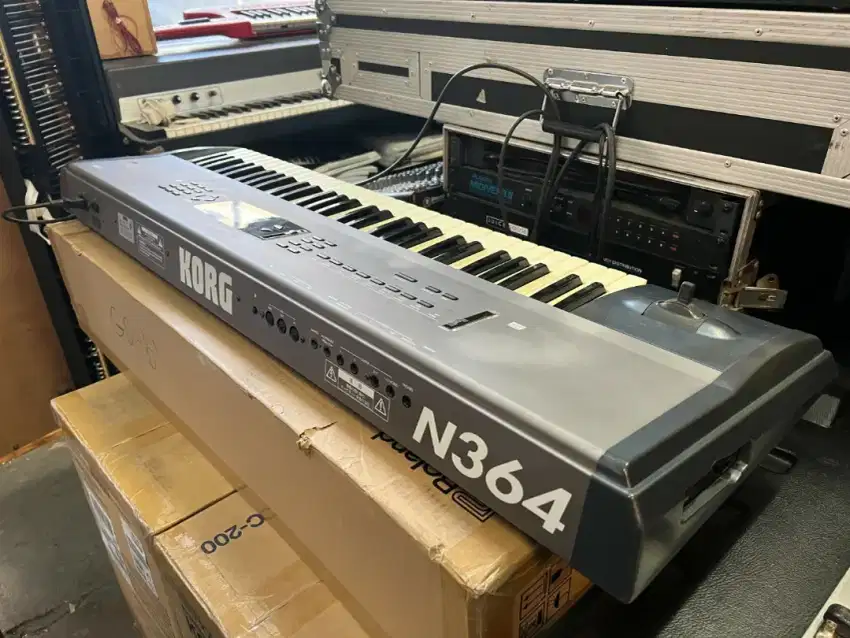 Korg N364 Music Workstation | 61-Key Synthesizer, Tested, w/ Soft Case