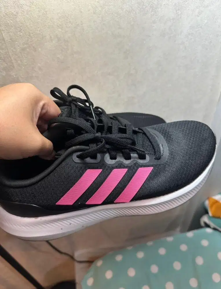 Adidas size 39 murah baru 1kali pakai