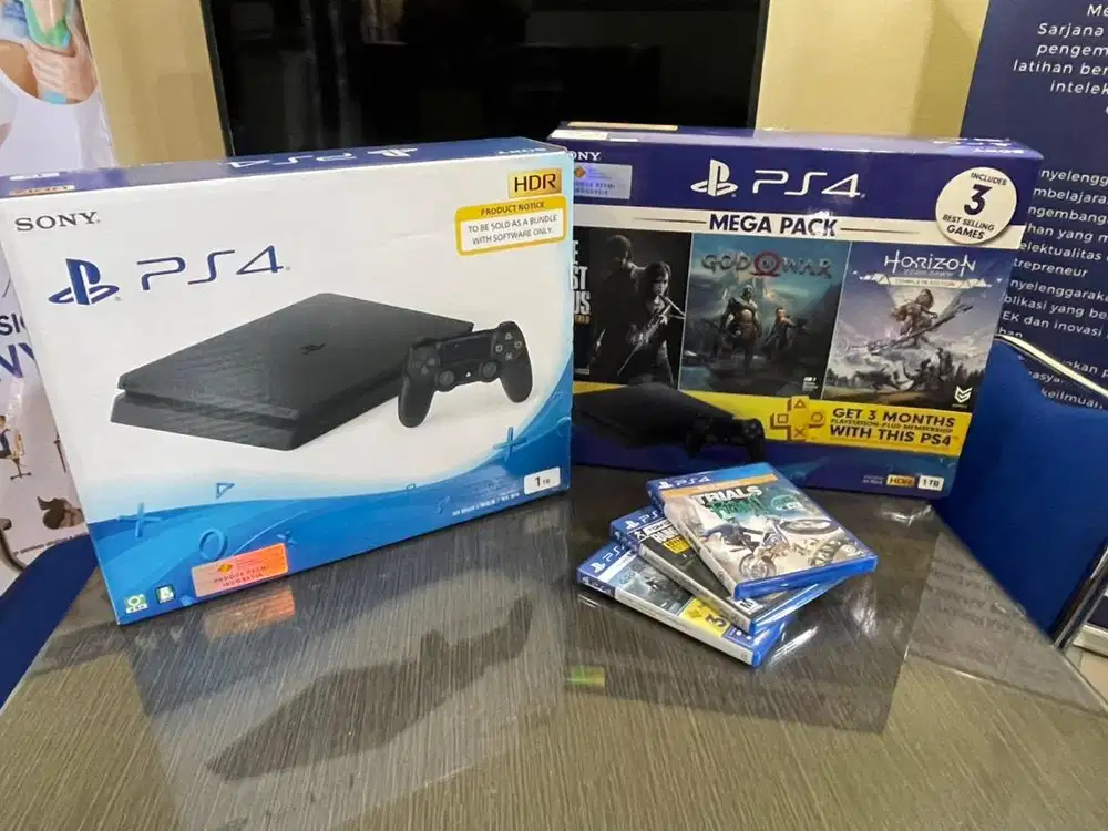 Play Station 4 Slim Mega Pack