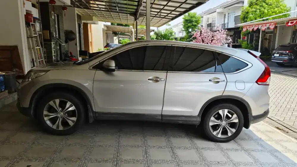Di jual honda CR-V 2,4 metic Prestige 2014