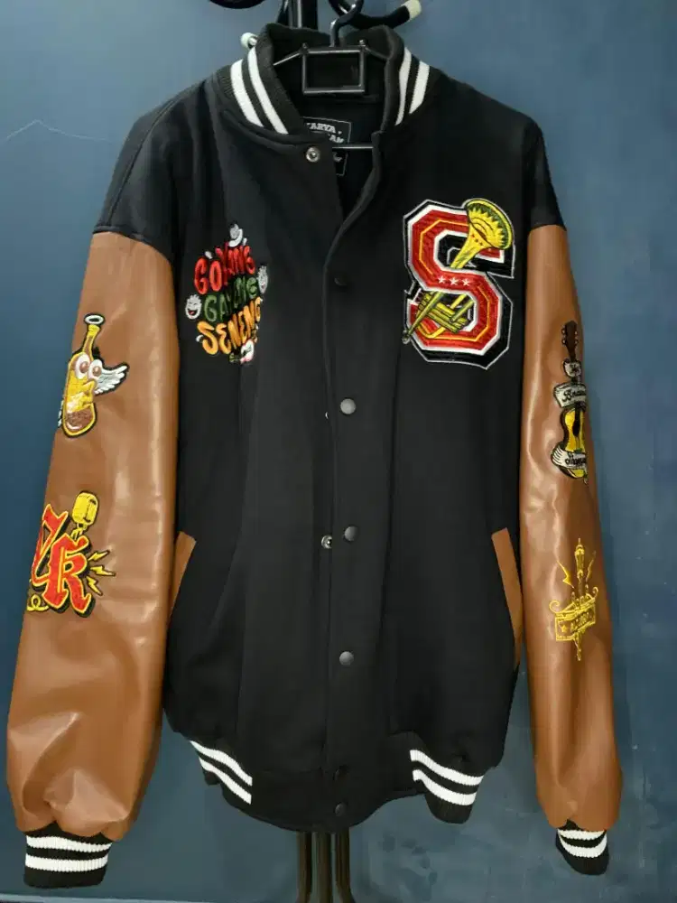 Varsity Lokal Dagadu