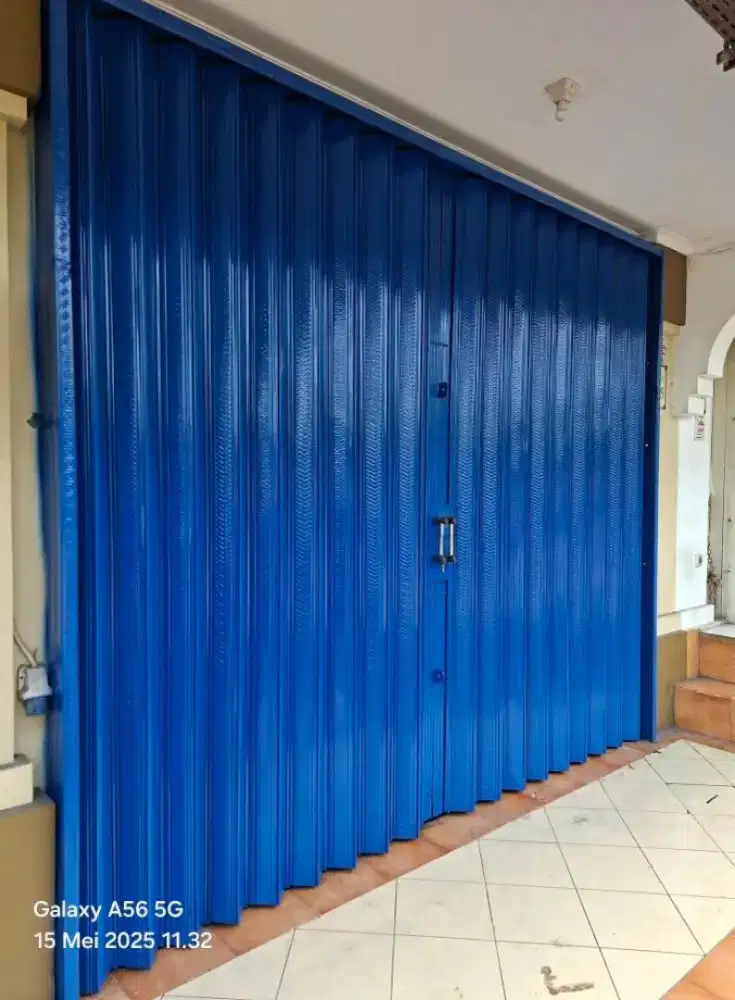 Folding gate pintu pengaman ruki