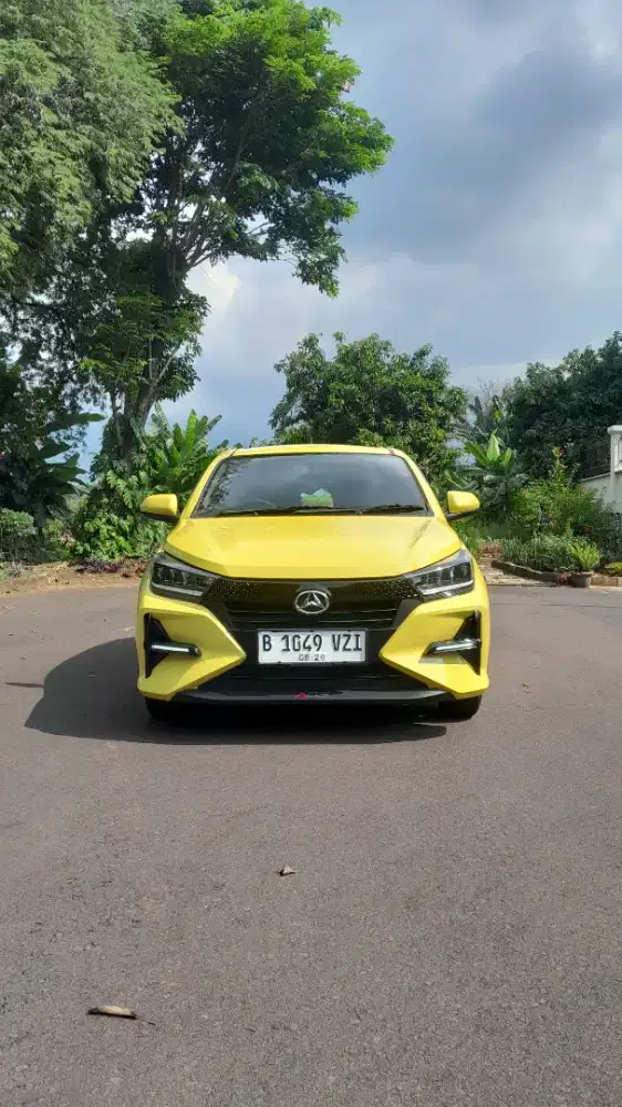 Daihatsu Ayla R ads At 2024 km 3rb dp 5jt like new