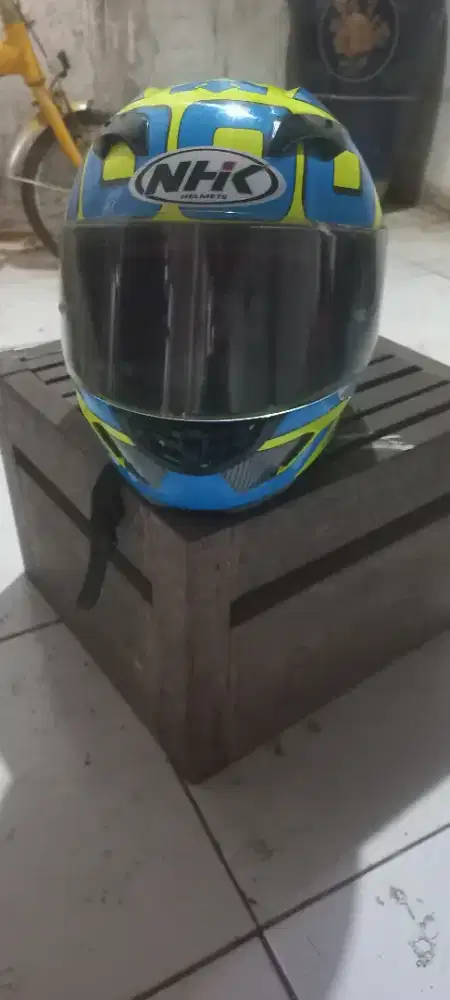Helm NHK GP 1000