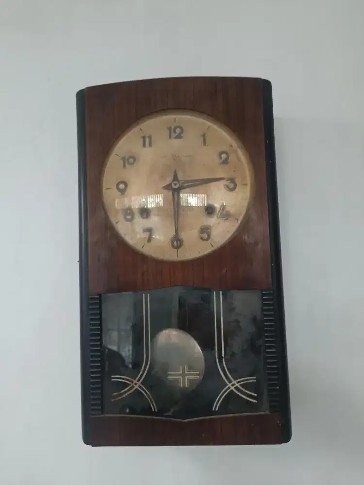 JAM DINDING ANTIK 1950