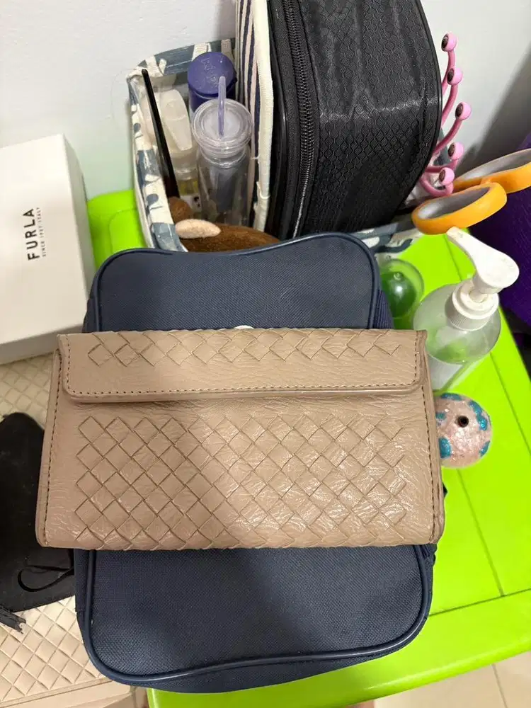 Dompet wanita model anyaman