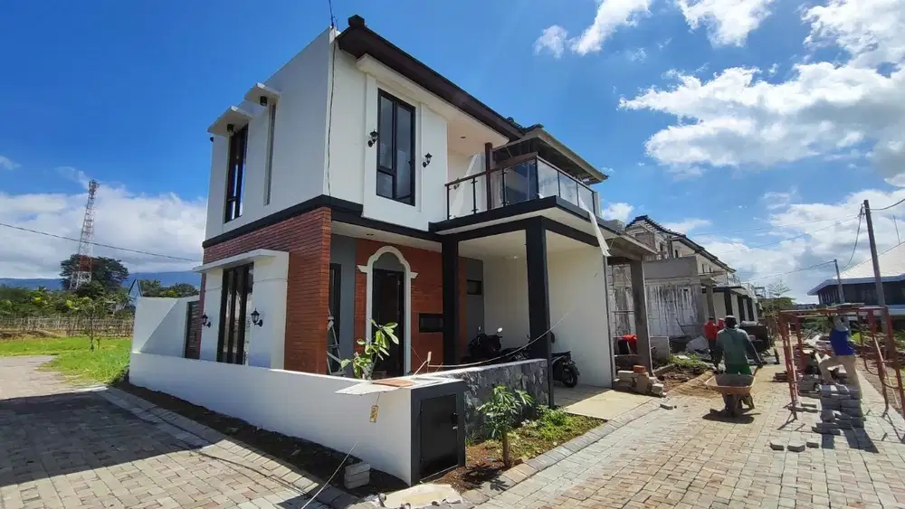 RUMAH VILLA KOTA WISATA BATU + PRIVATE POOL BONUS FURNSIH