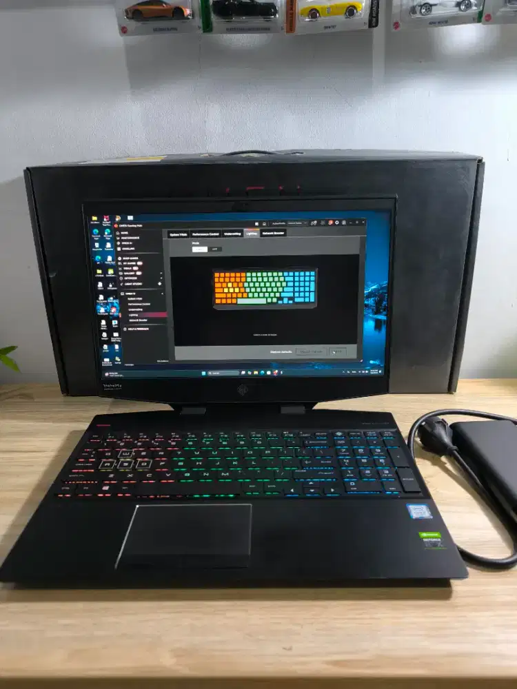 Laptop Gaming Omen 15 dh0105TX