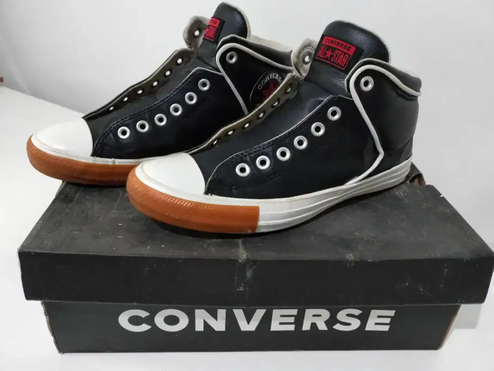Sepatu Converse